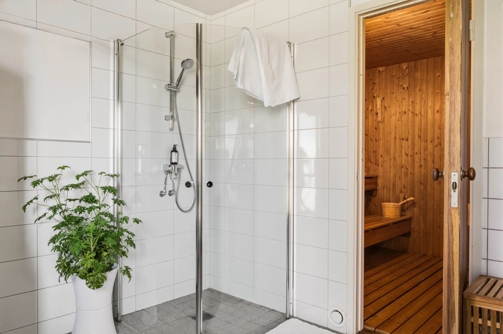 Villa, Carlsteins väg 30, Partille