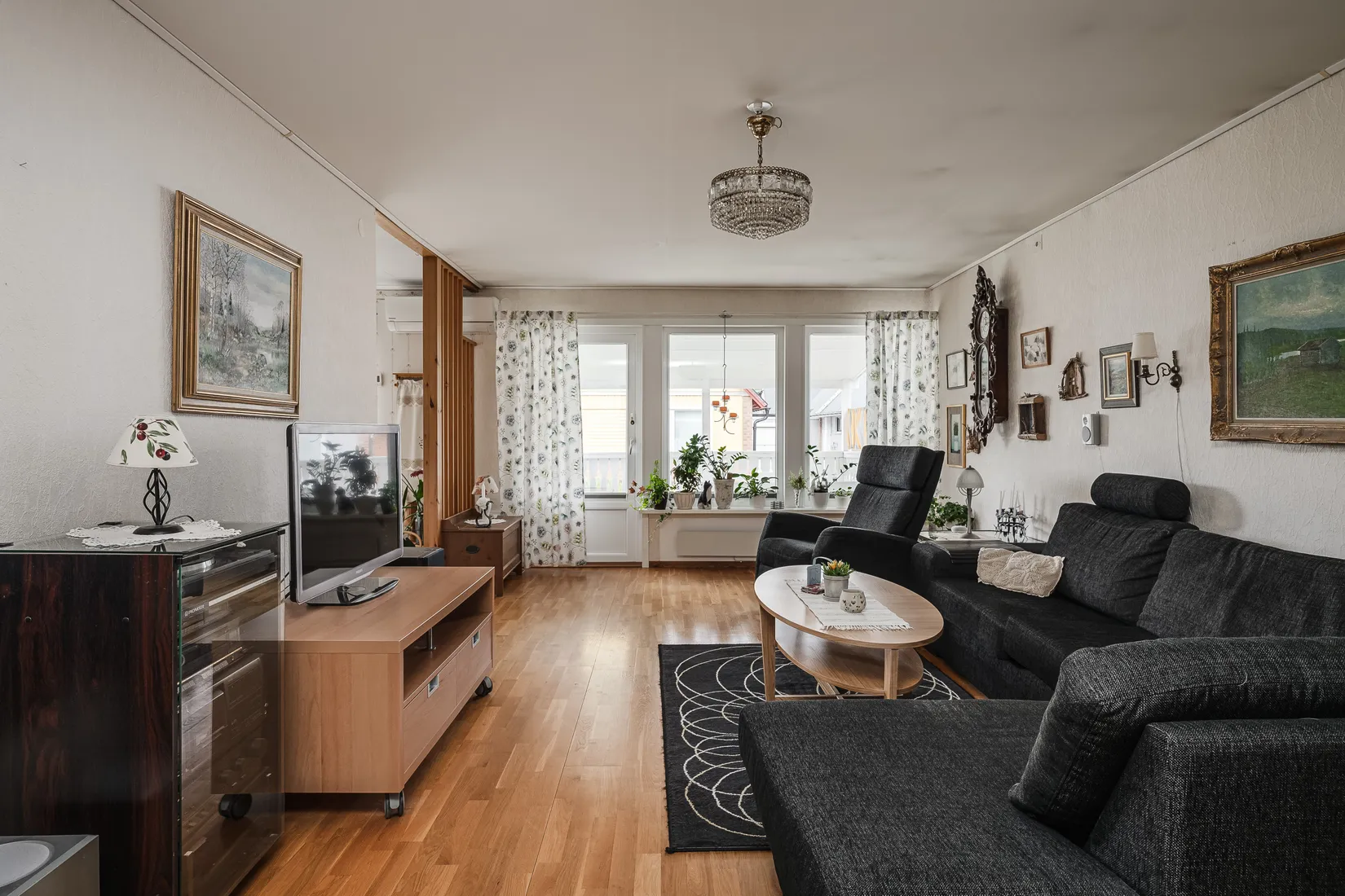 Radhus, Klarinettgatan 9, Gånsvik, Härnösand