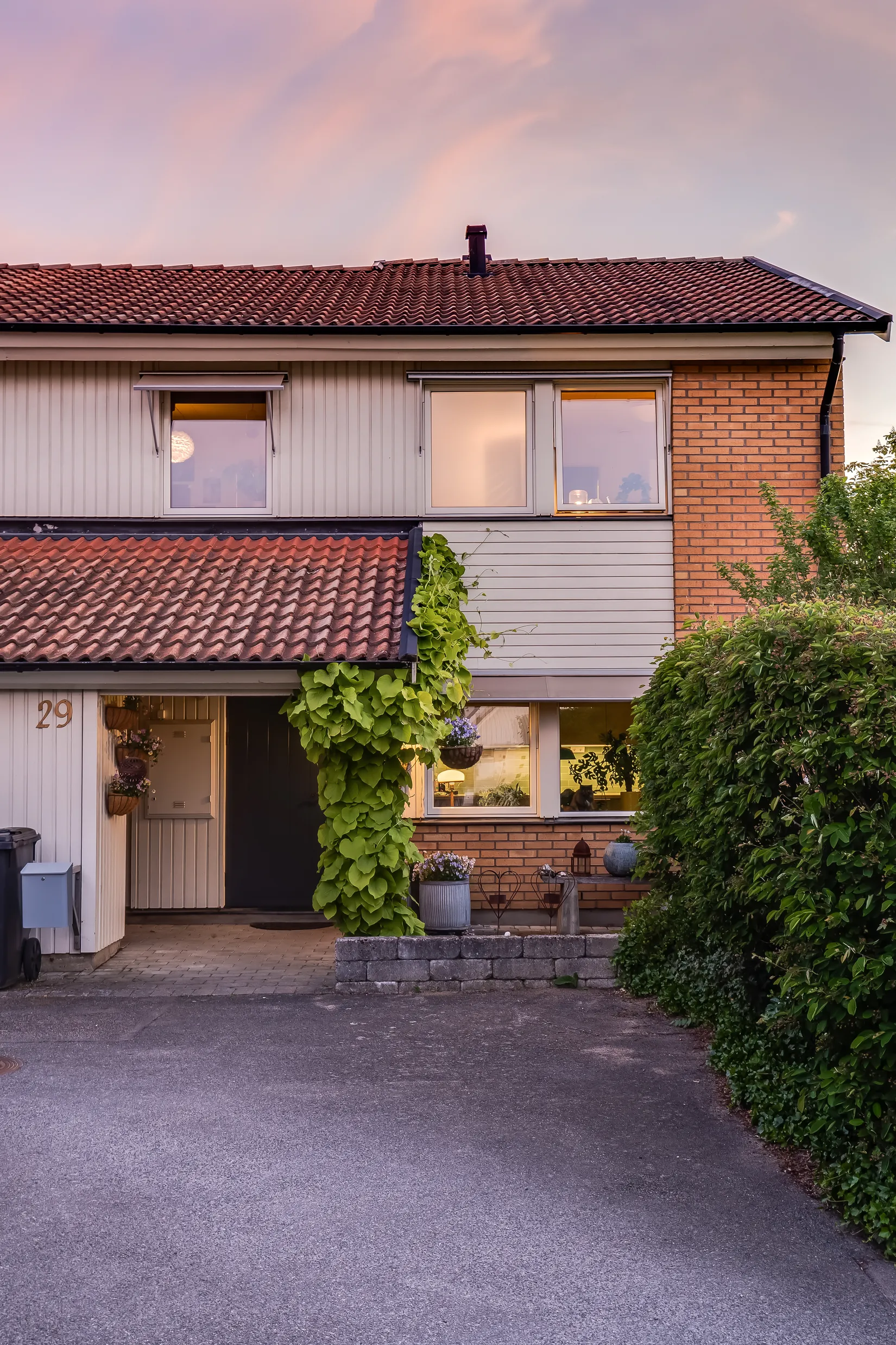 Radhus, Ulahallsvägen 29, Vä, Kristianstad