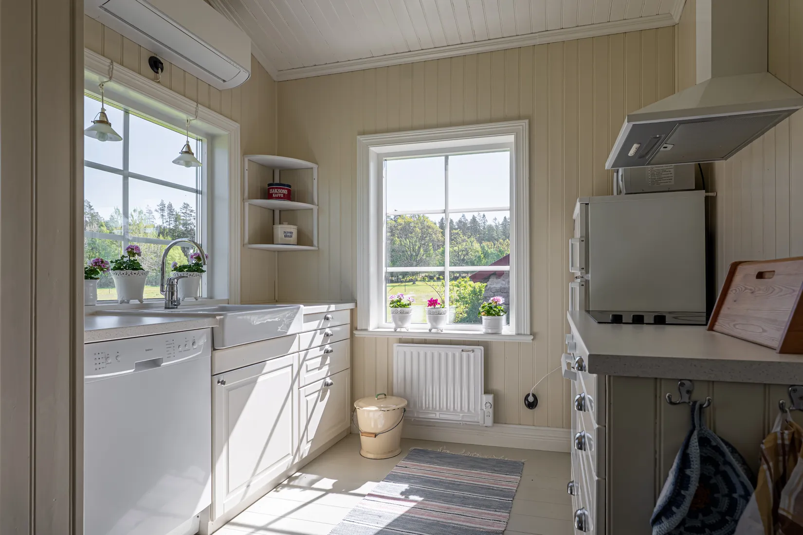 Gård/Skog, Rågvägen 22, Karlsborg