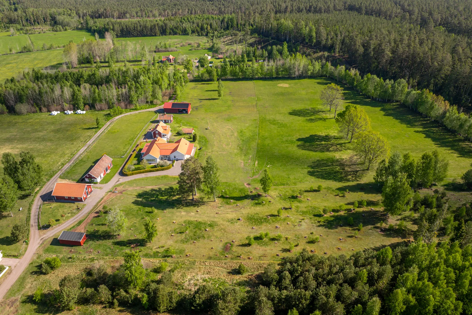 Gård/Skog, Rågvägen 22, Karlsborg