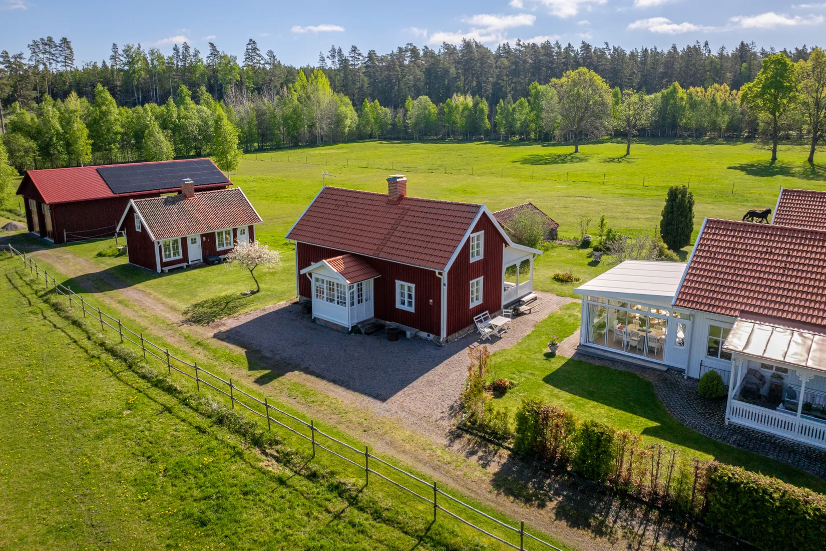 Gård/Skog, Rågvägen 22, Karlsborg