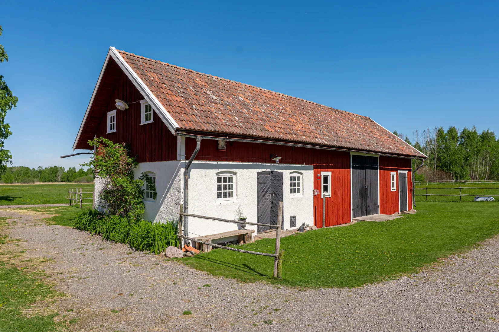 Gård/Skog, Rågvägen 22, Karlsborg