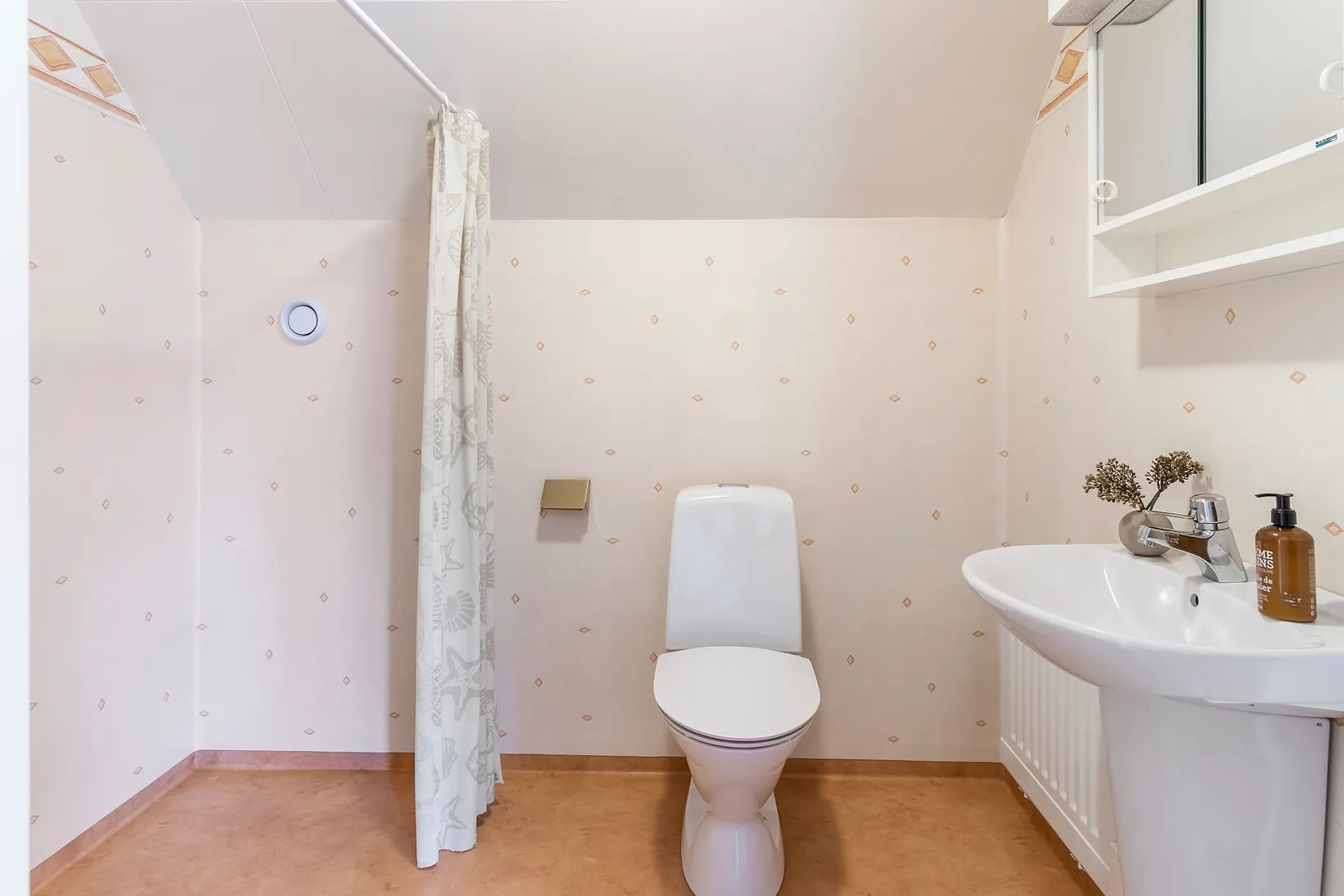 Villa, Östra Sjöstigen 4, Enhagen, Västerås