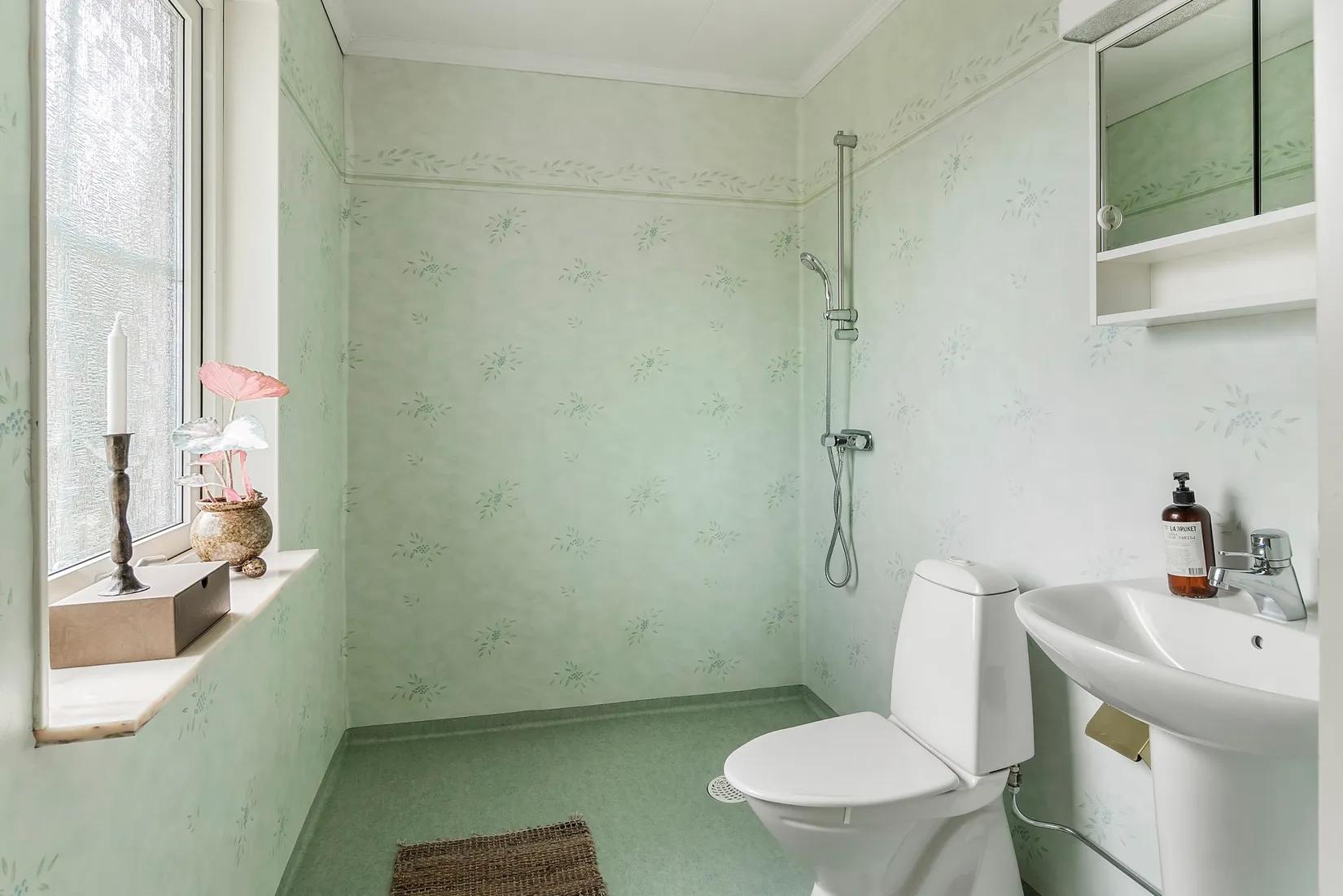 Villa, Östra Sjöstigen 4, Enhagen, Västerås