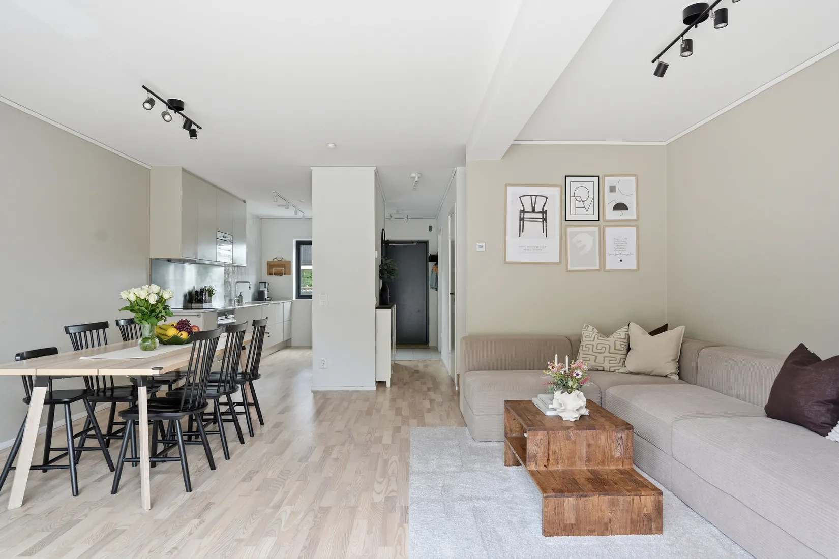 Bostadsrätt, Radhus, Vitmossvägen 266, Lindbacken, Uppsala