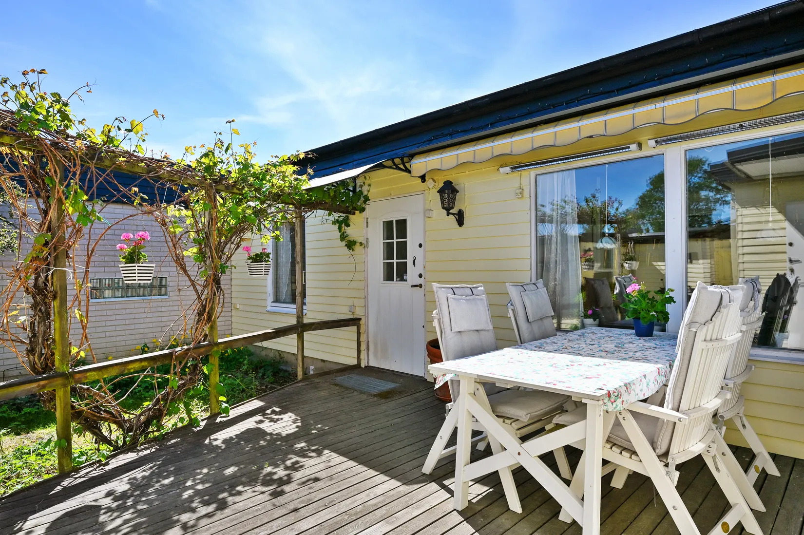 Villa, Radhus, Tennisgränd 3, Ekerö Hummelvreten, Ekerö