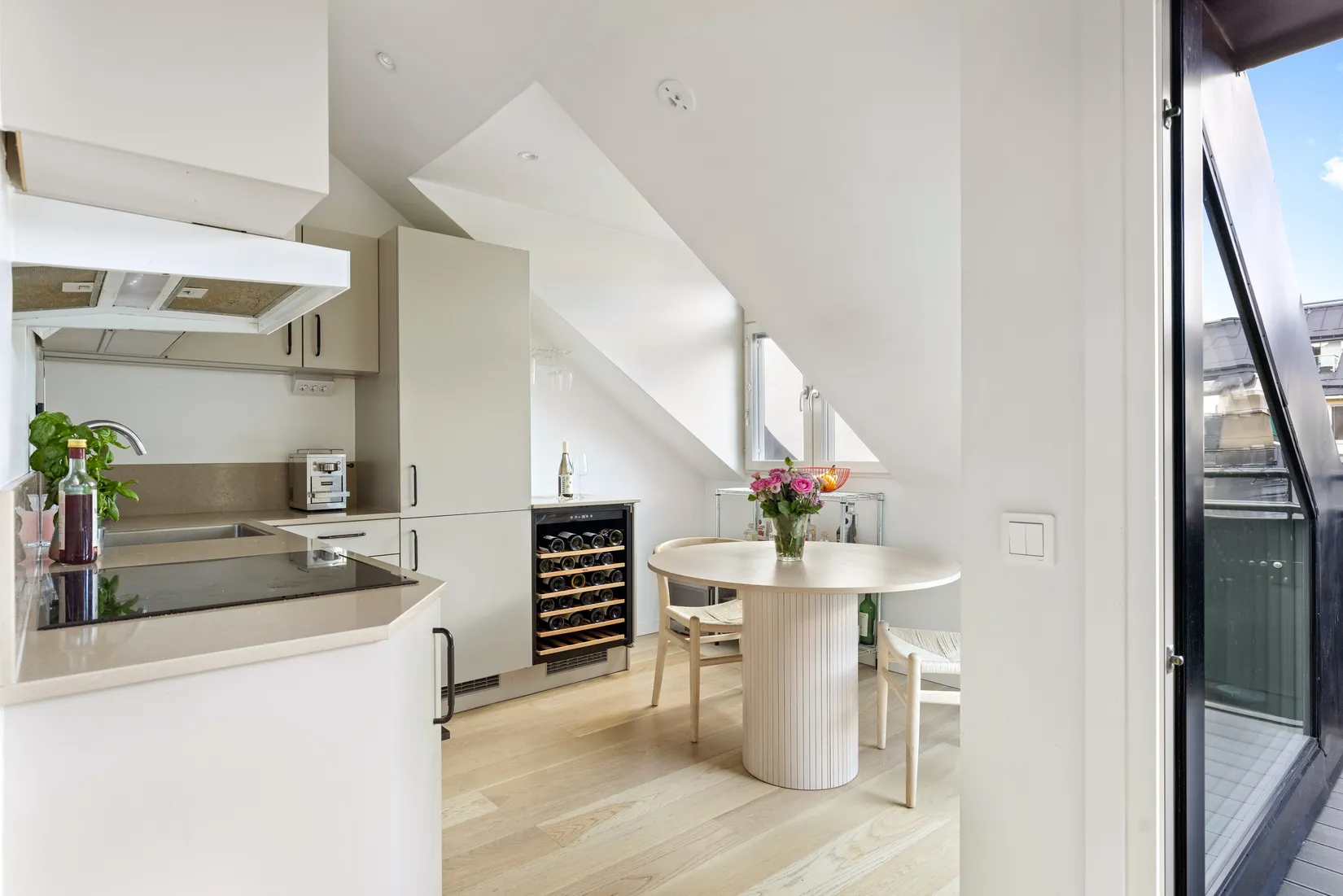 Bostadsrätt, Bondegatan 1B, högst upp!, Södermalm / SoFo, Stockholm