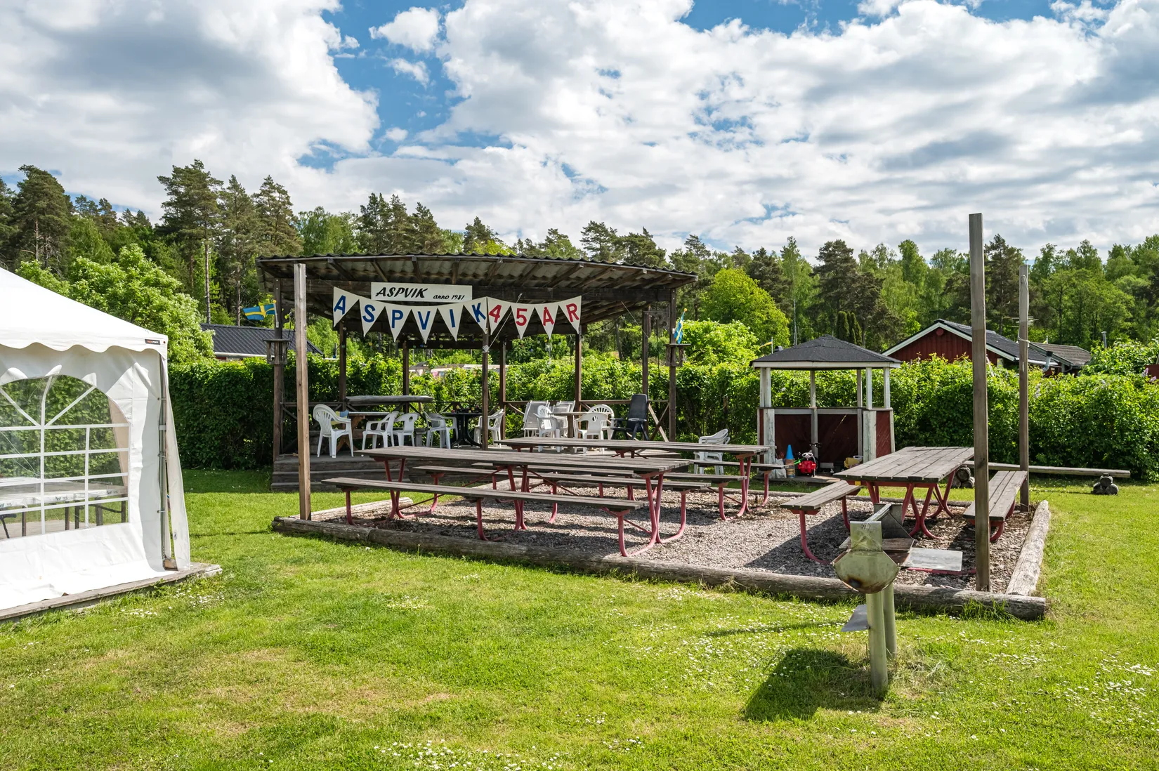 Fritidshus, Lotten Dillkronan 10 - Aspviks kolonistugeområde, Husbyvägen 2, Aspviks kolonistugeområde, Upplands-Bro