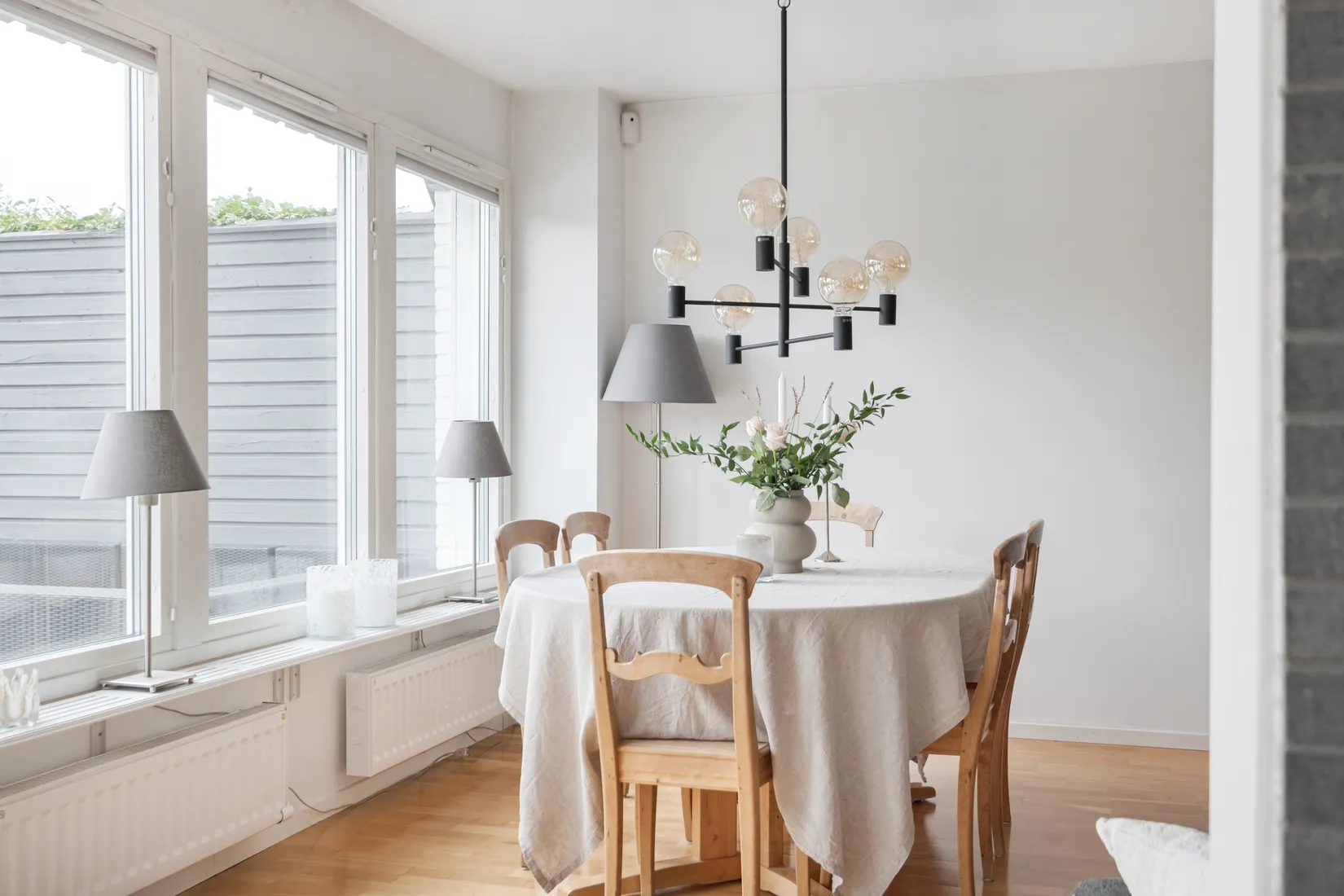 Radhus, Ringdansvägen 28, Polonäsbyn, Staffanstorp