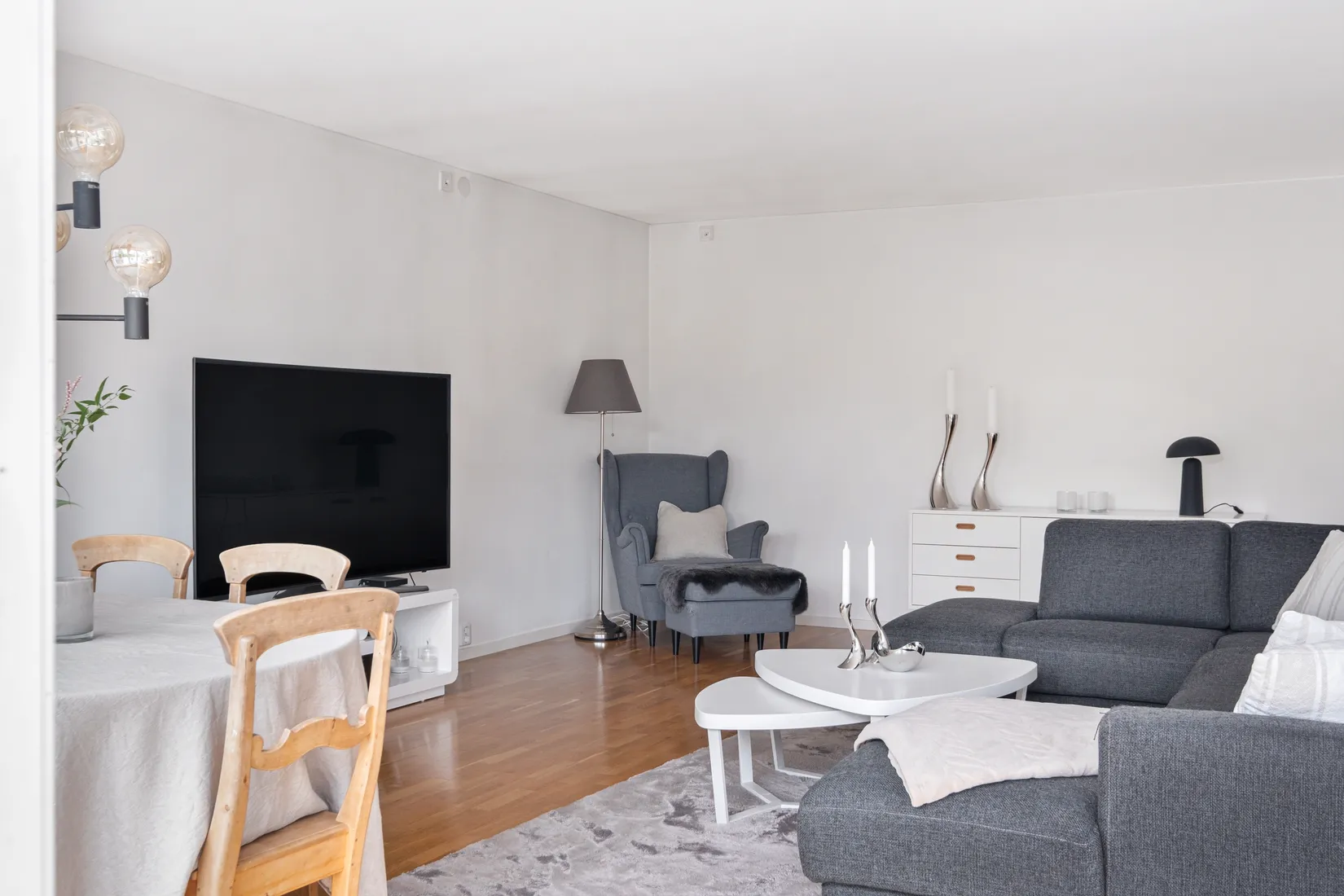 Radhus, Ringdansvägen 28, Polonäsbyn, Staffanstorp