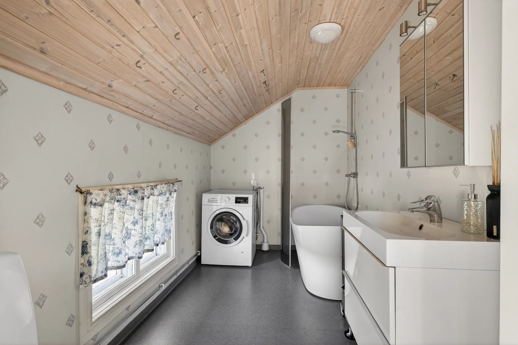 Villa, Skirsjövägen 15, Mariedamm, Askersund