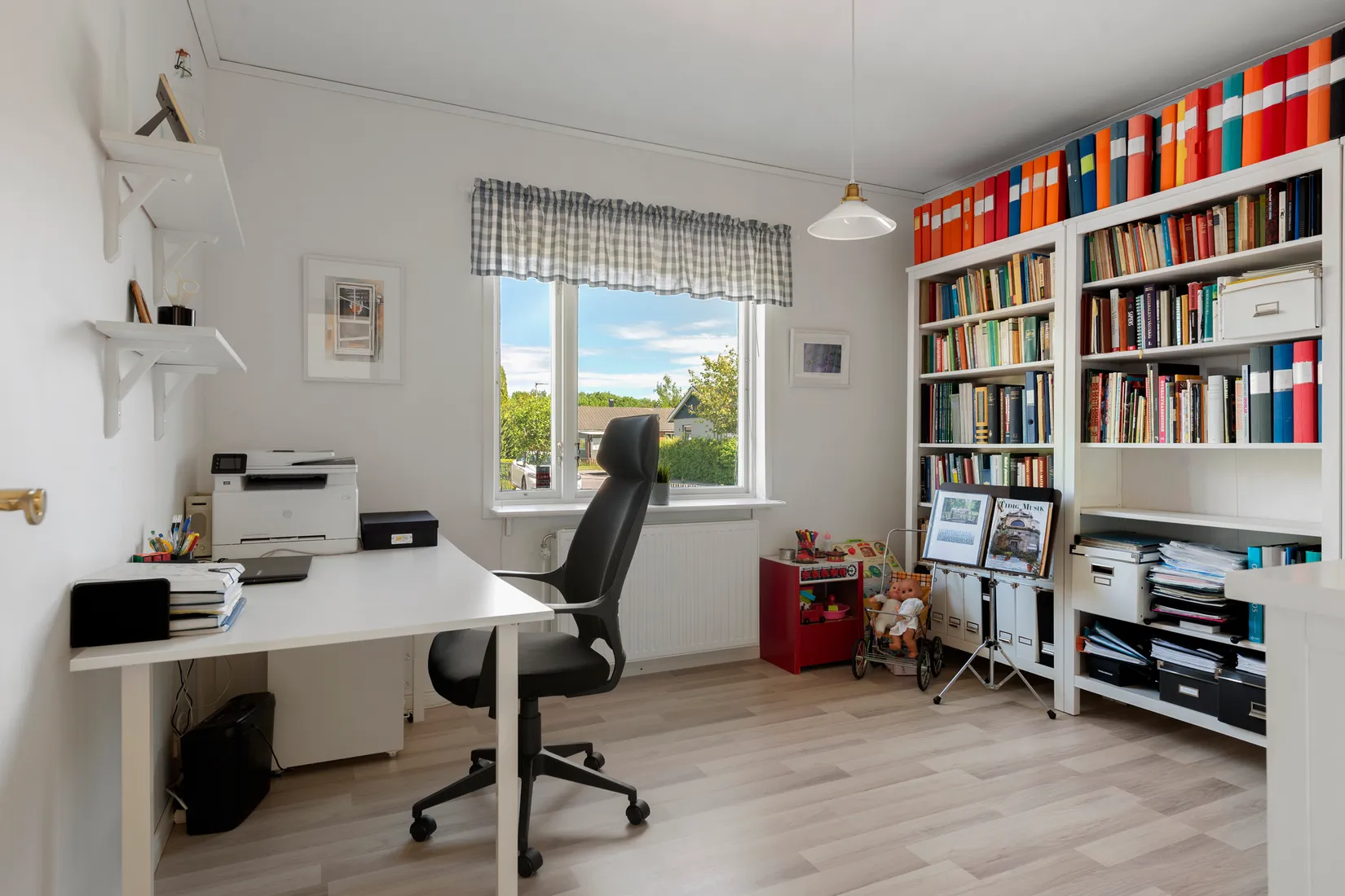 Villa, Solvagnsgatan 14, Branthovda, Västerås