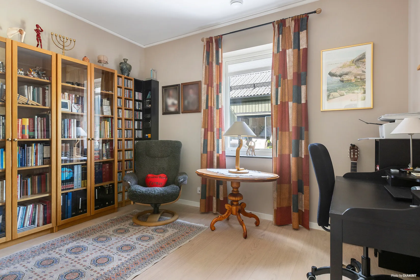 Villa, Knekt Eklöfs gata 4, Ryttartorpet, Kumla