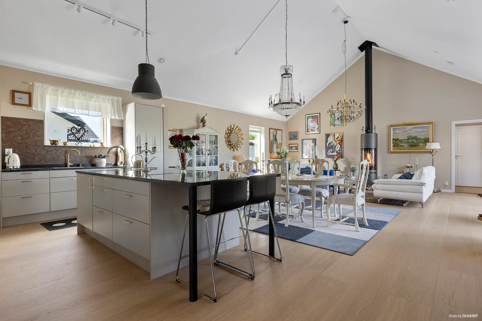 Villa, Knekt Eklöfs gata 4, Ryttartorpet, Kumla
