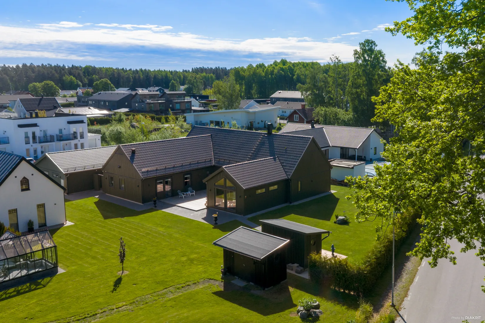 Villa, Knekt Eklöfs gata 4, Ryttartorpet, Kumla