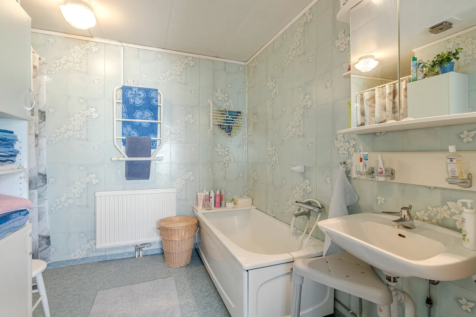 Villa, Radhus, Hallonstigen 21, Aneby