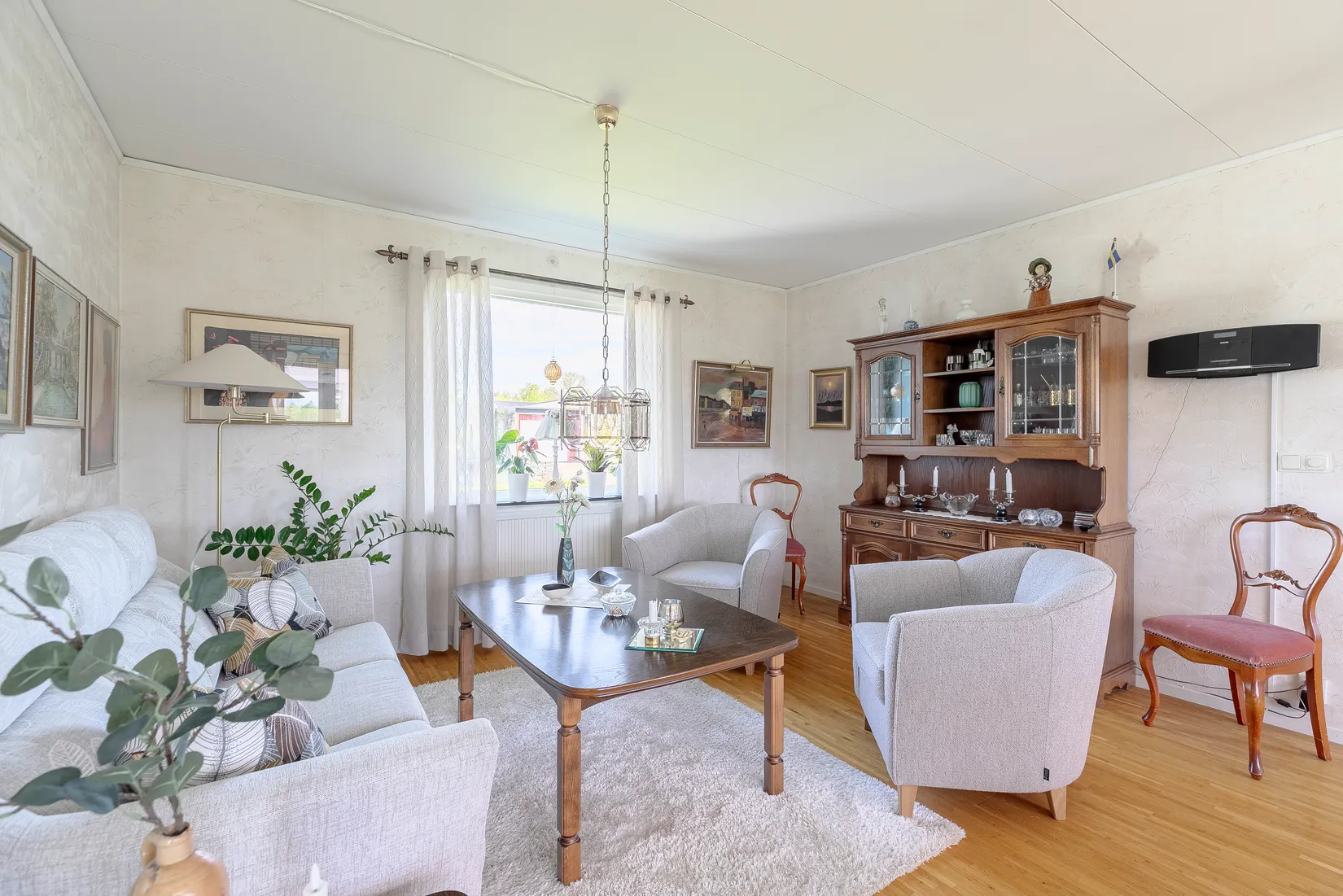 Villa, Radhus, Hallonstigen 21, Aneby