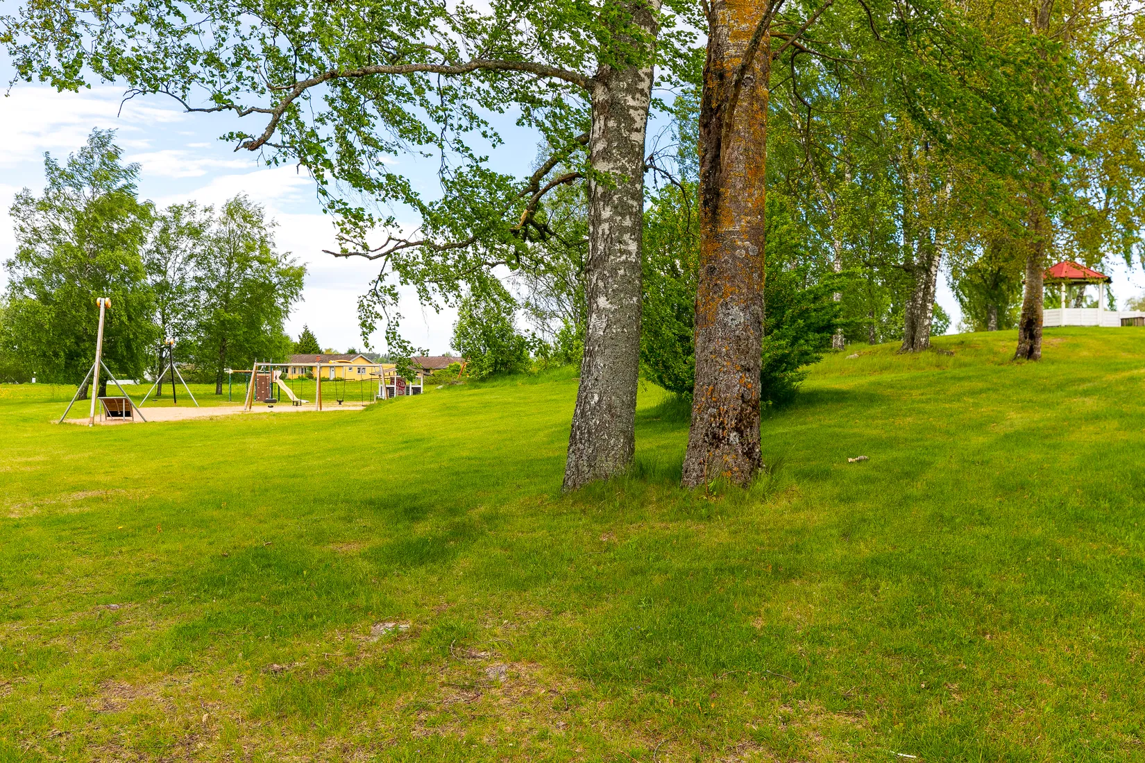 Villa, Radhus, Hallonstigen 21, Aneby