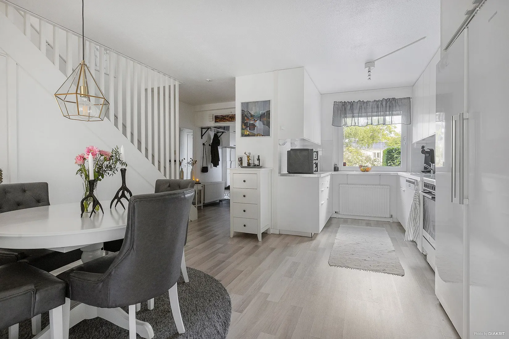Radhus, Byalagsgatan 4f, Nya Hjärsta, Örebro