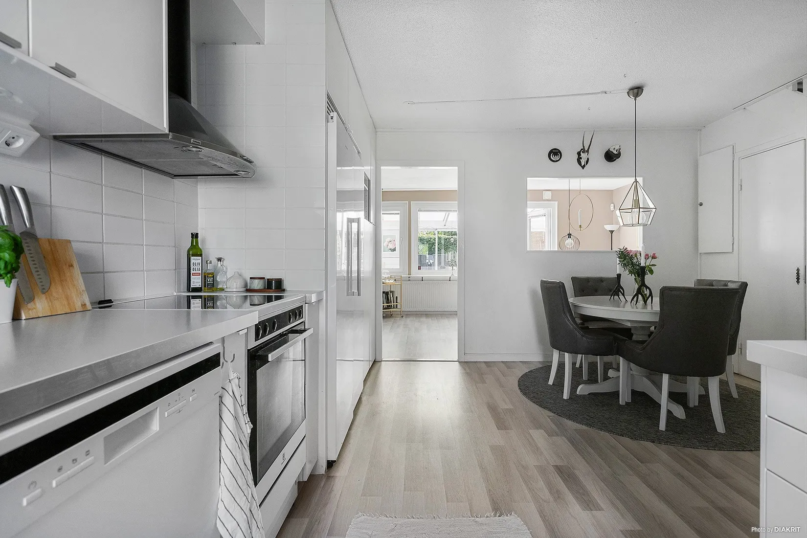 Radhus, Byalagsgatan 4f, Nya Hjärsta, Örebro