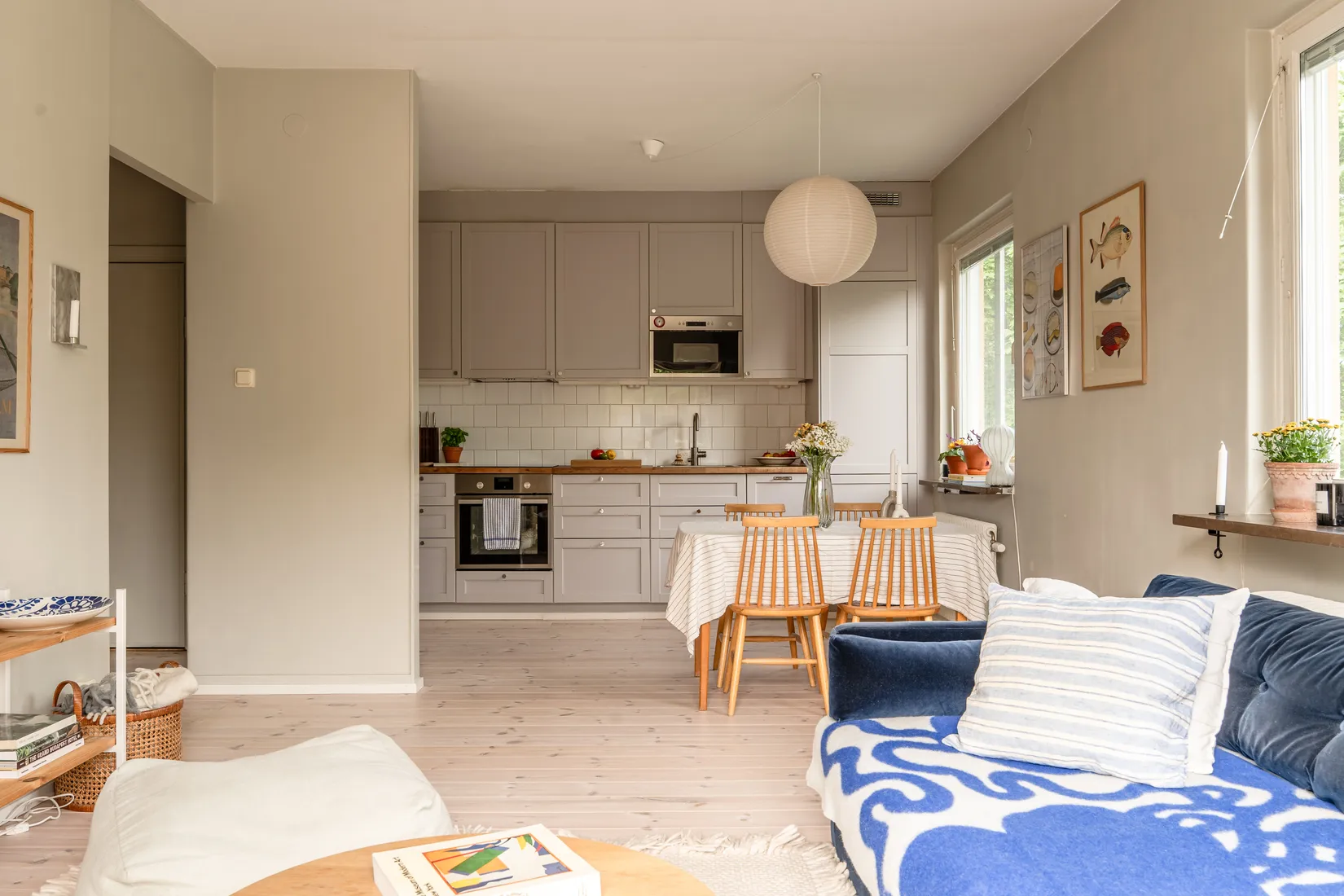 Bostadsrätt, Midsommarvägen 31, högst upp, Midsommarkransen, Stockholm