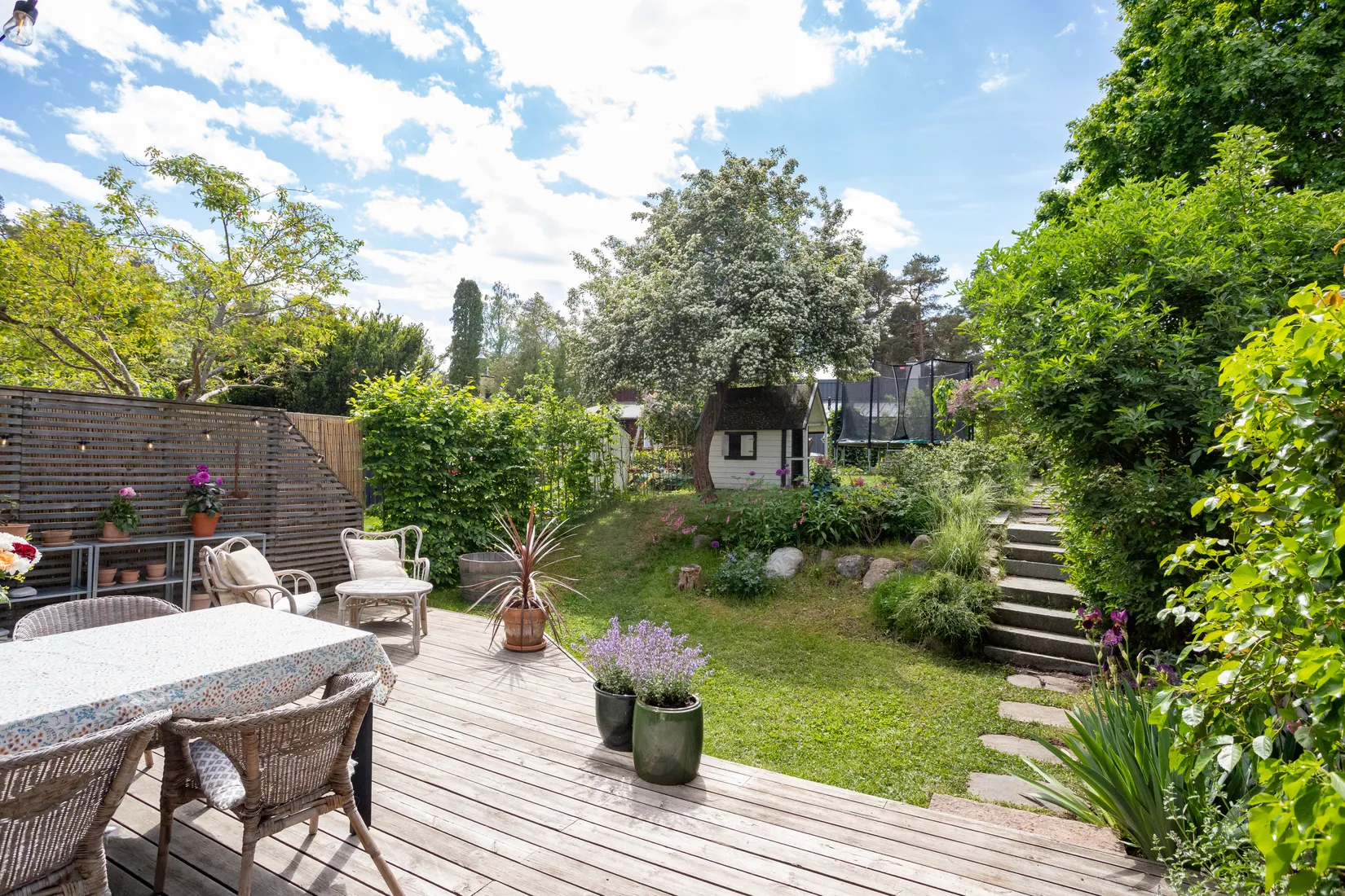 Villa, Radhus, Kurirgatan 9, Hässelby Gård, Stockholm