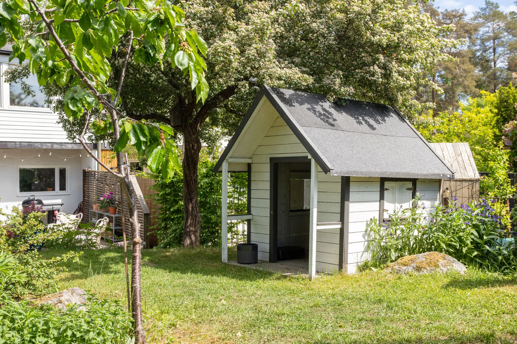 Villa, Radhus, Kurirgatan 9, Hässelby Gård, Stockholm