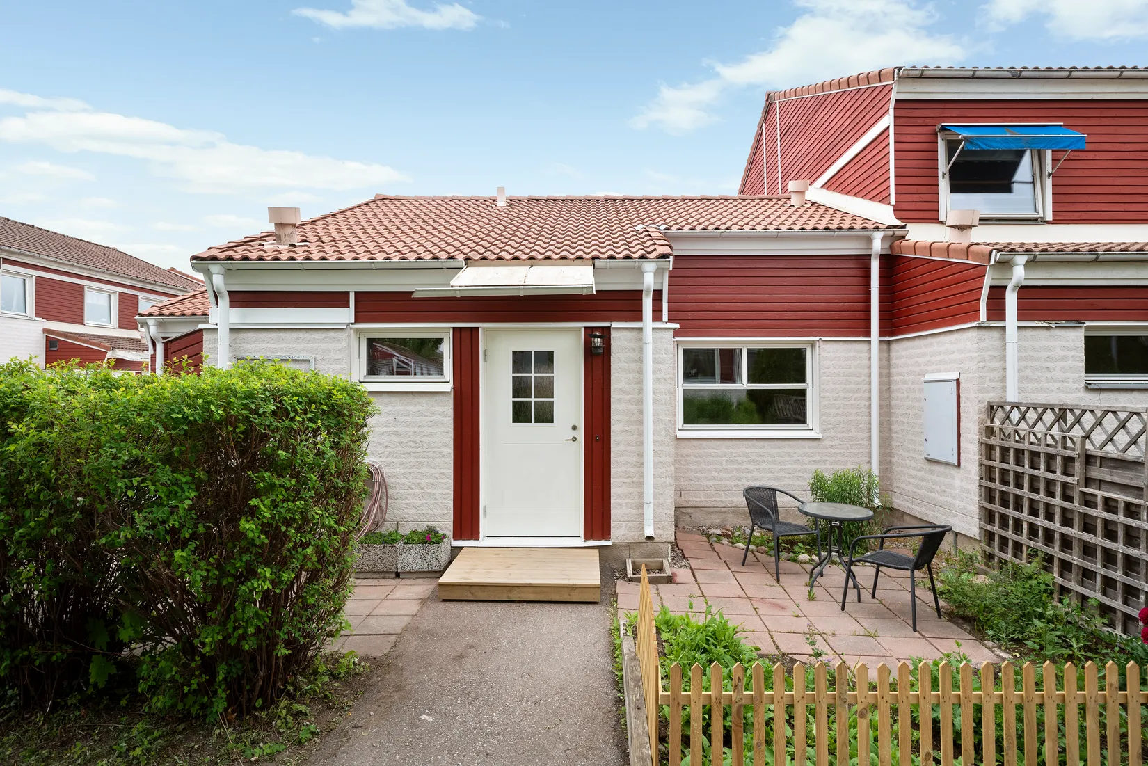Radhus, Västergården 163, Västergården, Vallentuna