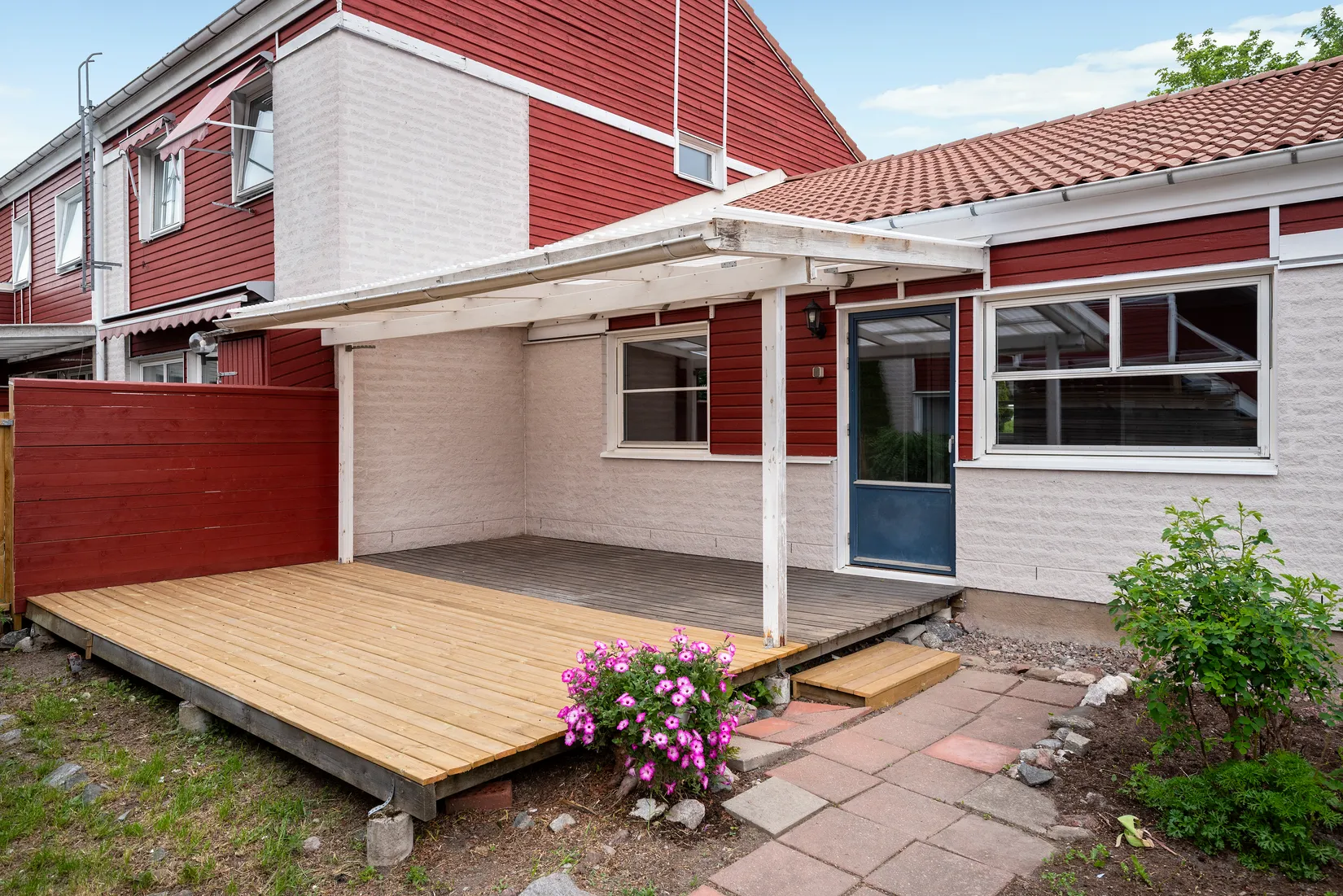 Radhus, Västergården 163, Västergården, Vallentuna