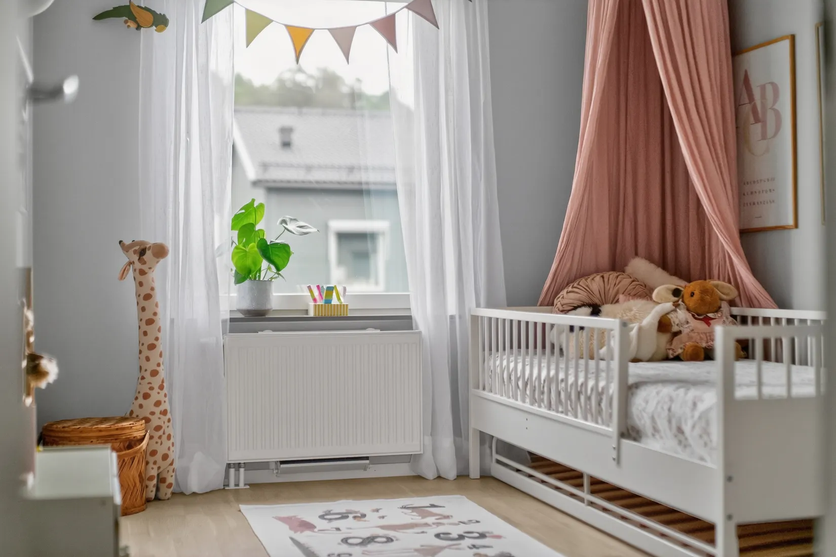 Bostadsrätt, Radhus, Pennygränd 16, Täljö, Österåker