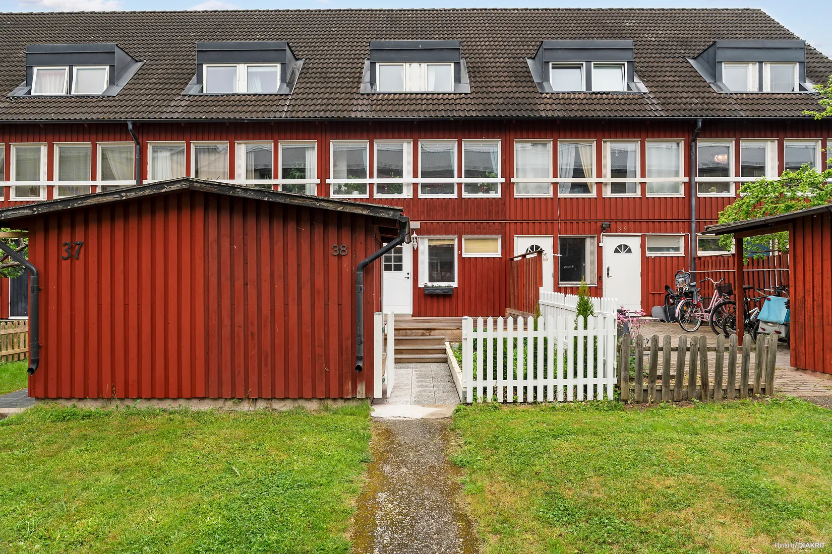 Villa, Radhus, Timotejvägen 38, Rotebro, Sollentuna