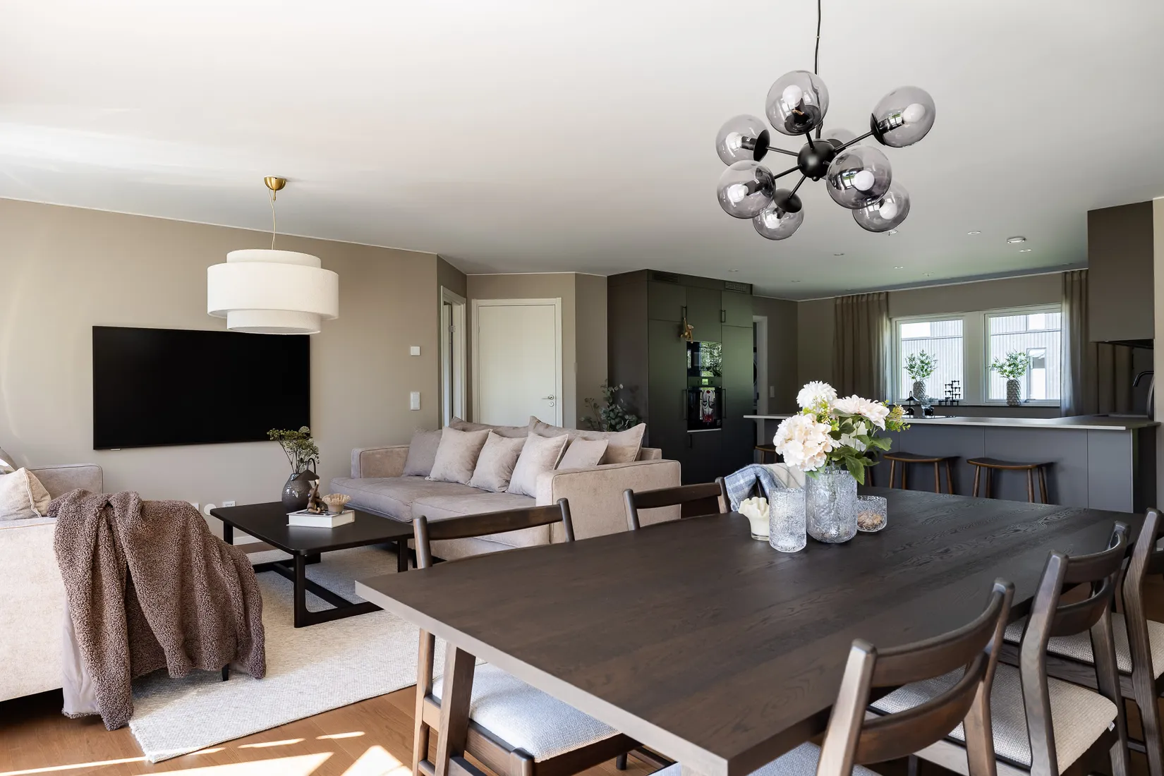 Villa, Klövergatan 9, Gröna Sörby, Kumla
