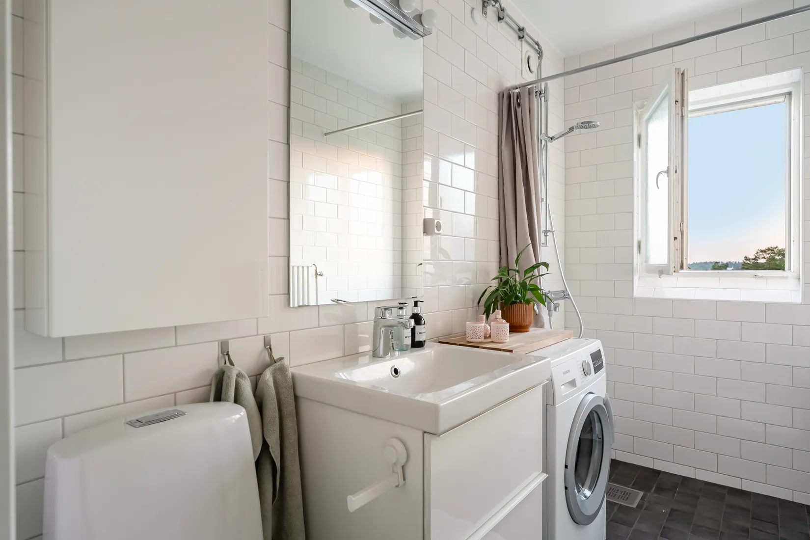 Bostadsrätt, Smedvägen 24, Kallhäll, Järfälla
