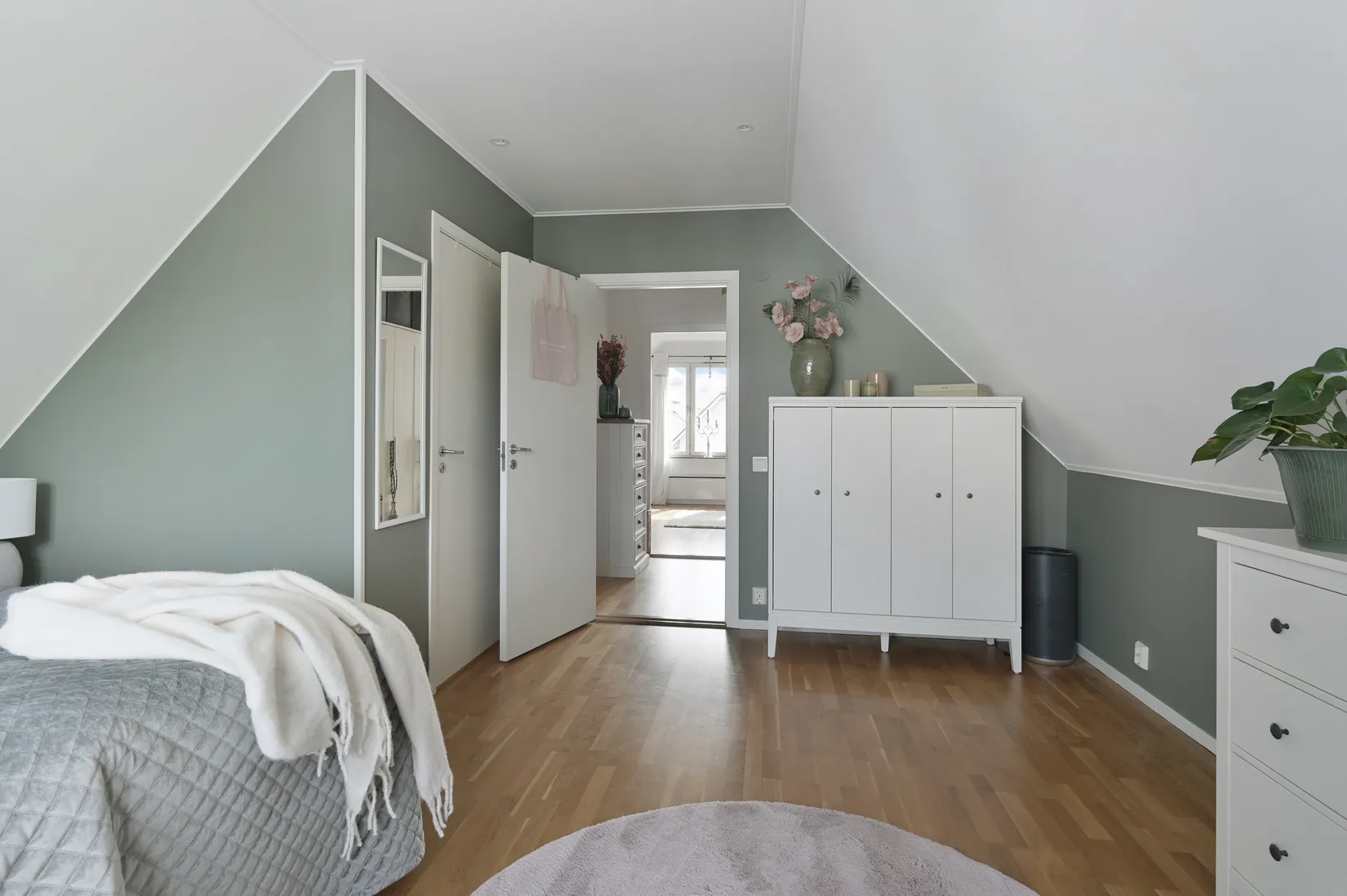Radhus, Åkertegsgränd 12, Sundby, Stockholm