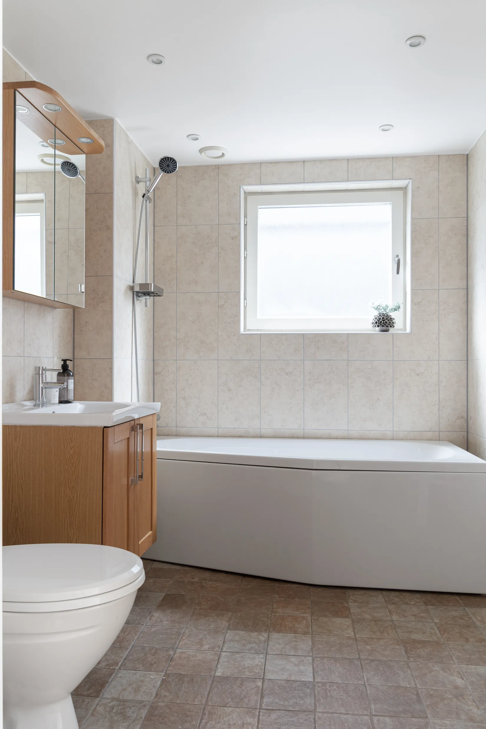 Villa, Radhus, Höjdgatan 143, Mölndal - Stensjön, Mölndal