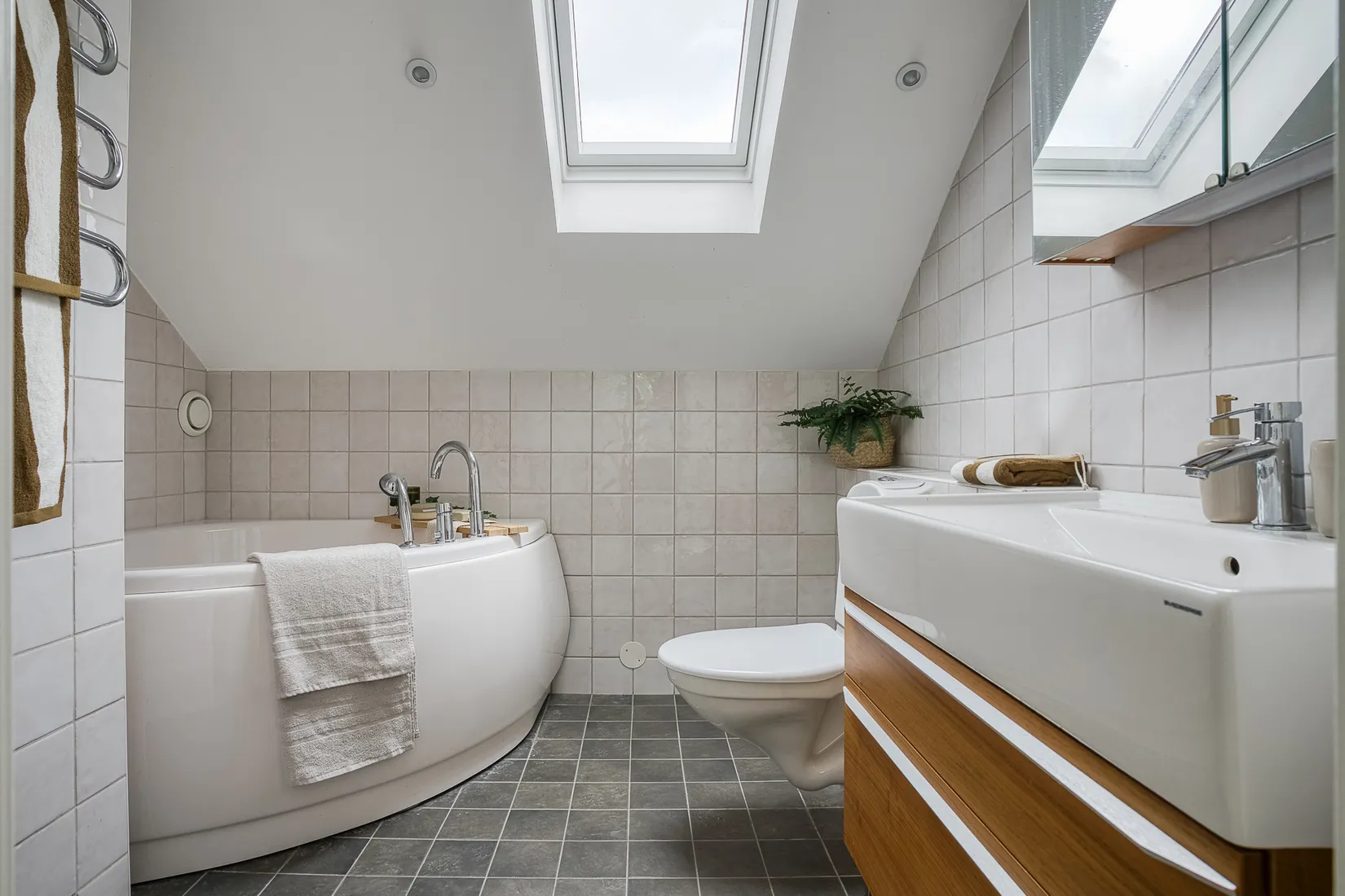 Villa, Radhus, Gullvivevägen 29, Tuna, Österåker