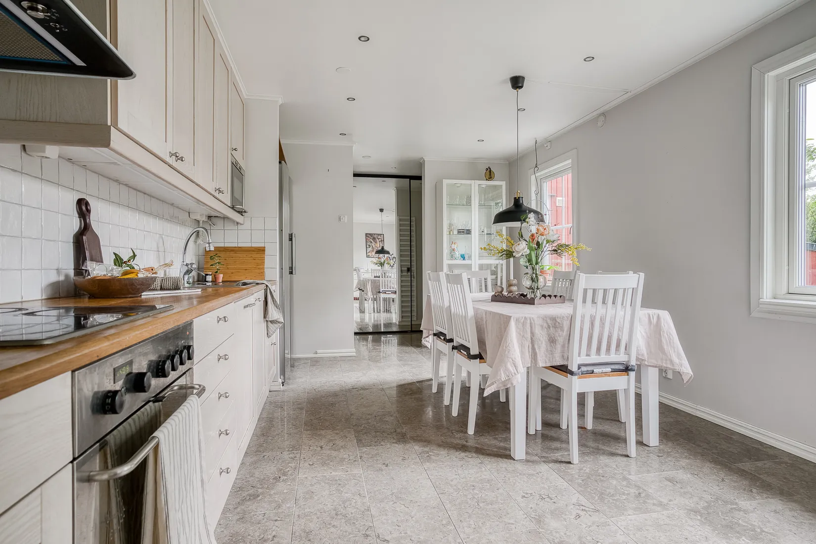 Villa, Radhus, Gullvivevägen 29, Tuna, Österåker