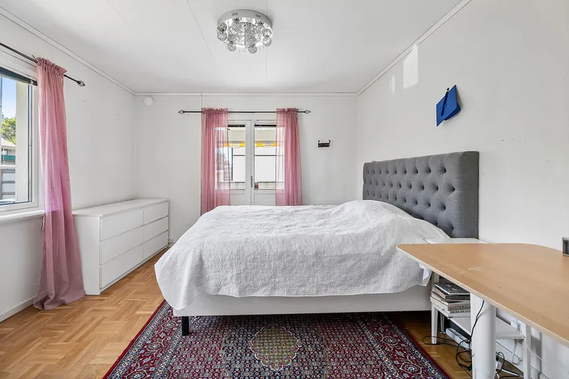 Villa, Bärnstensvägen 5, Skälby, Järfälla