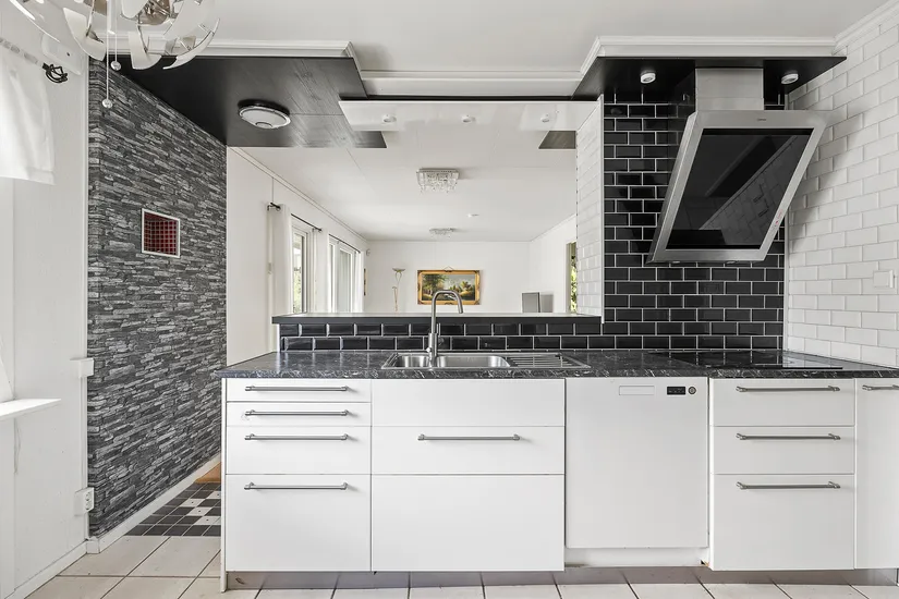 Villa, Bärnstensvägen 5, Skälby, Järfälla