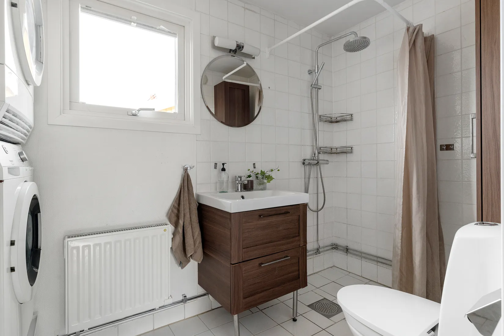 Bostadsrätt, Radhus, Bigården 98, Göta, Lilla Edet