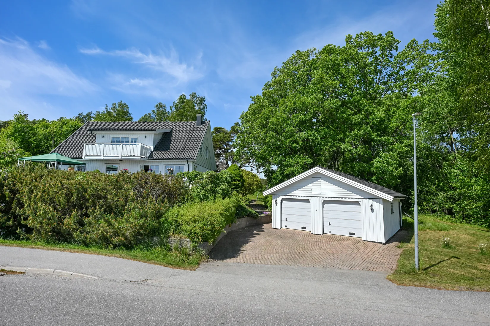 Villa, Allévägen 18, Ekerö Sommarstad, Ekerö