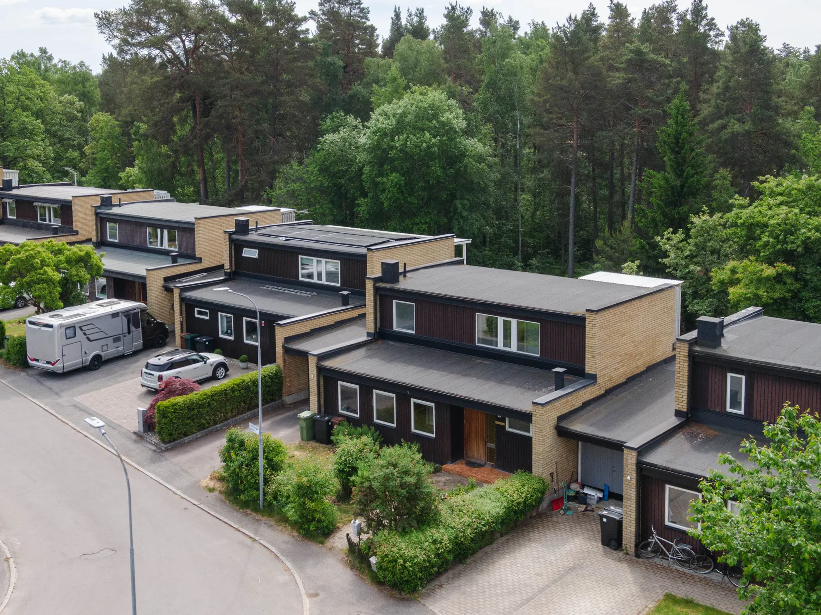 Radhus, Snöflingegatan 4, Talltorp, Västerås