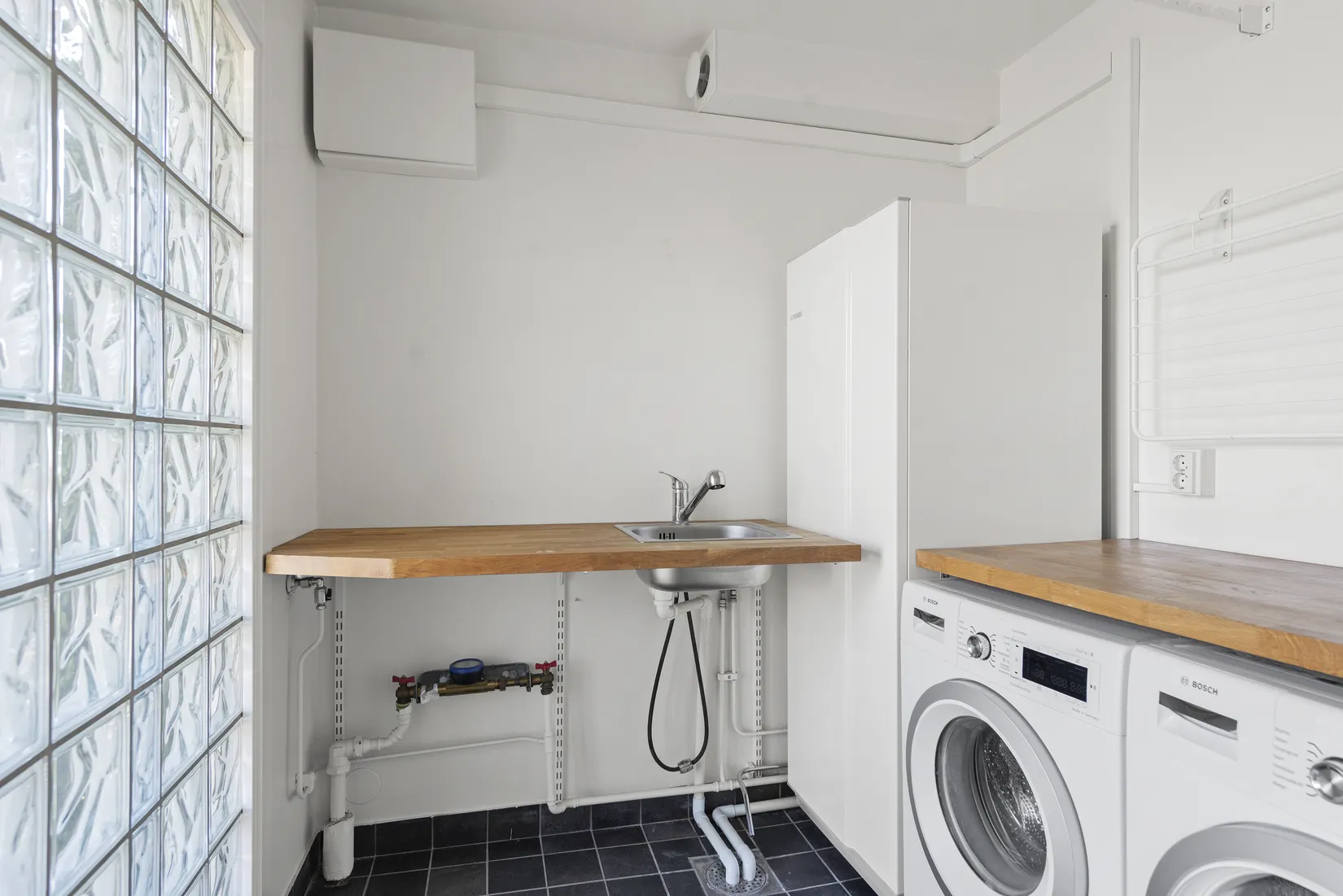 Villa, Radhus, Cypressvägen 52, Enebyberg, Danderyd