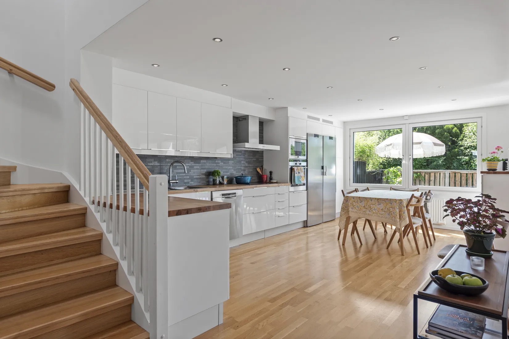 Villa, Radhus, Cypressvägen 52, Enebyberg, Danderyd