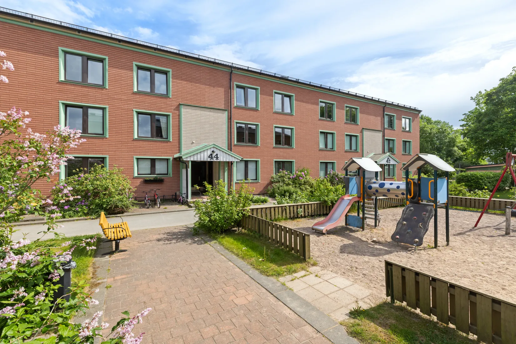 Bostadsrätt, Njupkärrsvägen 44, Tyresö Centrum, Tyresö