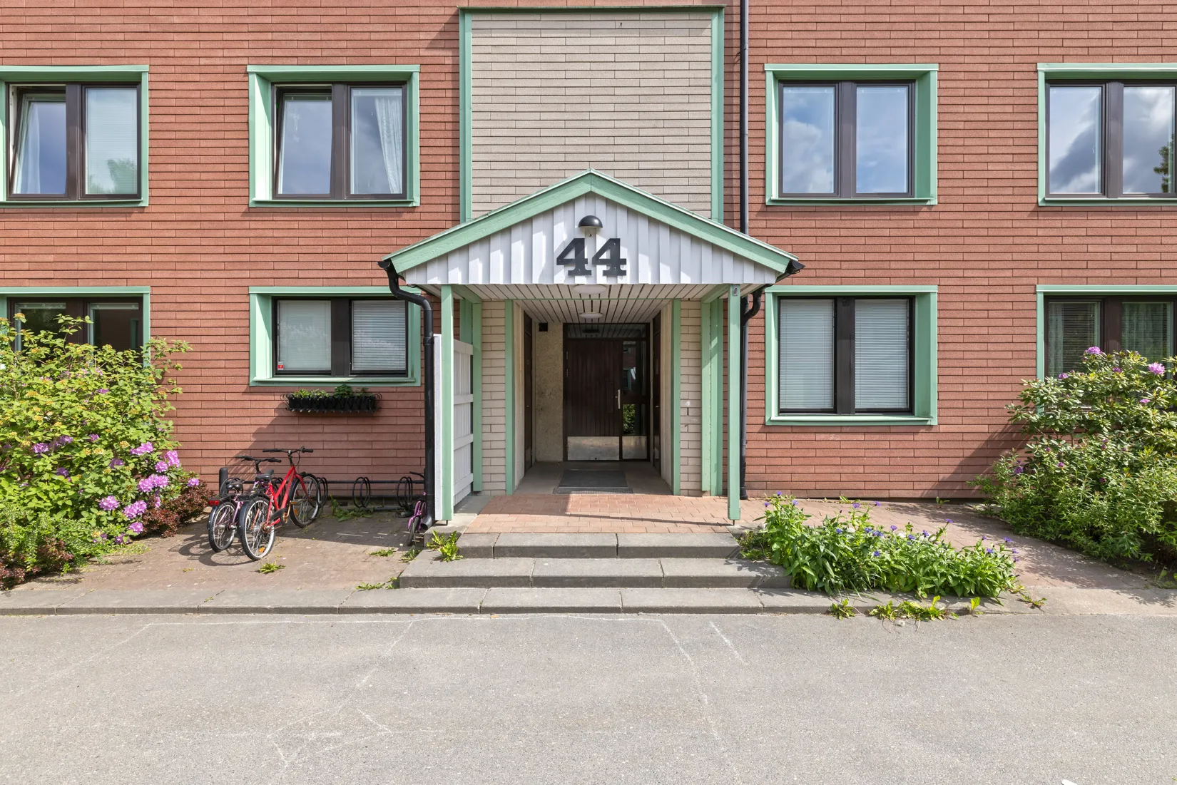 Bostadsrätt, Njupkärrsvägen 44, Tyresö Centrum, Tyresö