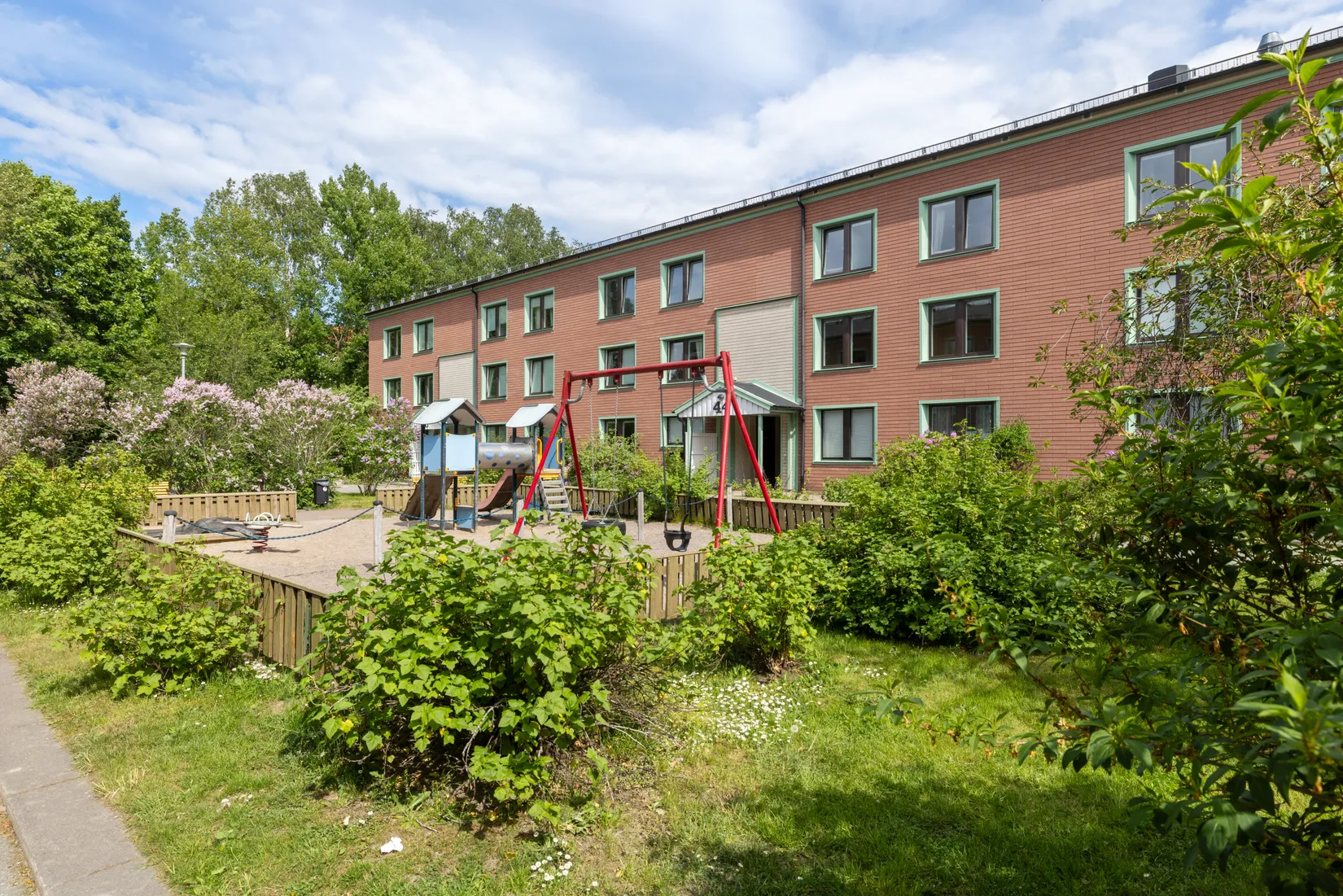 Bostadsrätt, Njupkärrsvägen 44, Tyresö Centrum, Tyresö