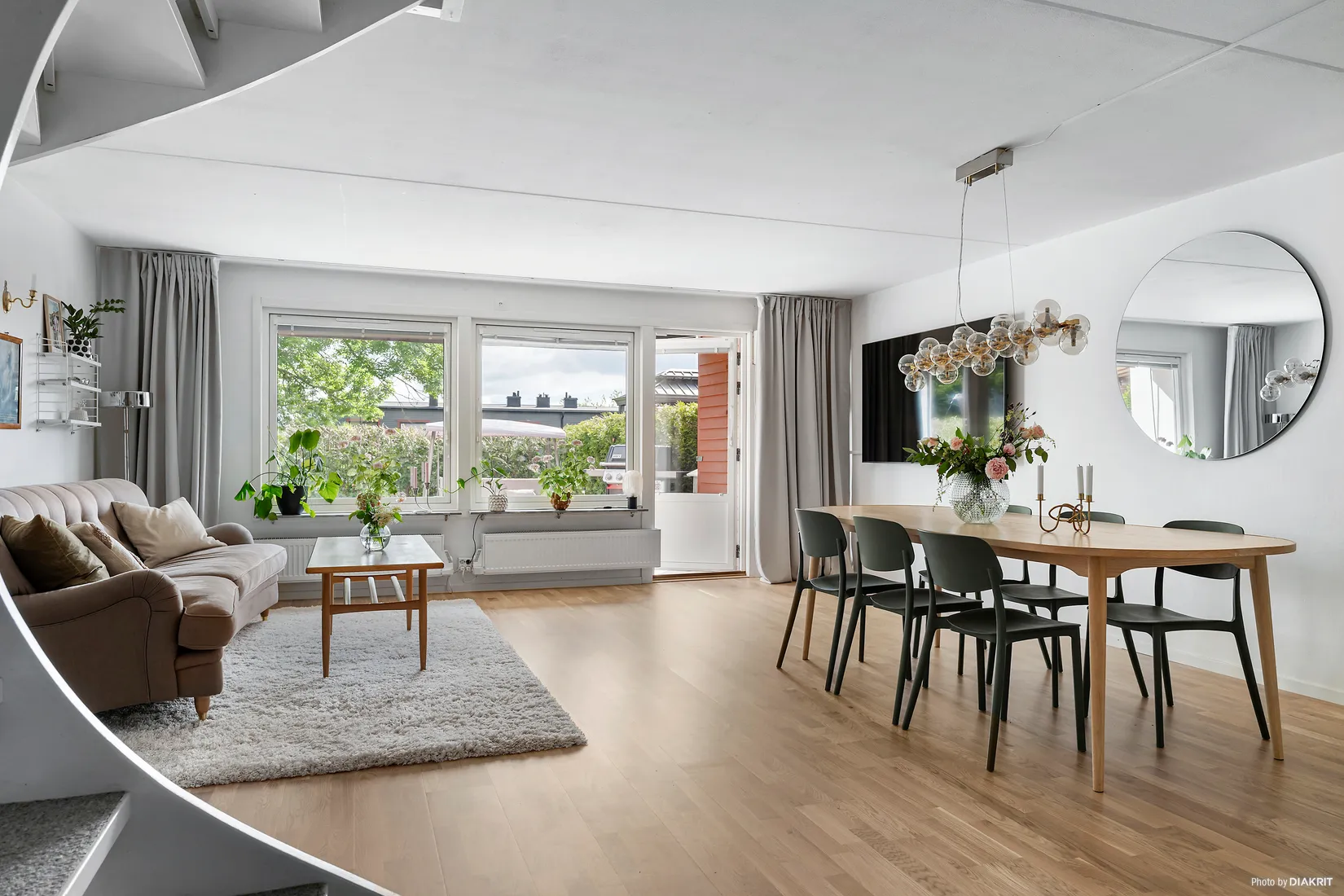 Radhus, Tunavägen 15, Upplands-Bro