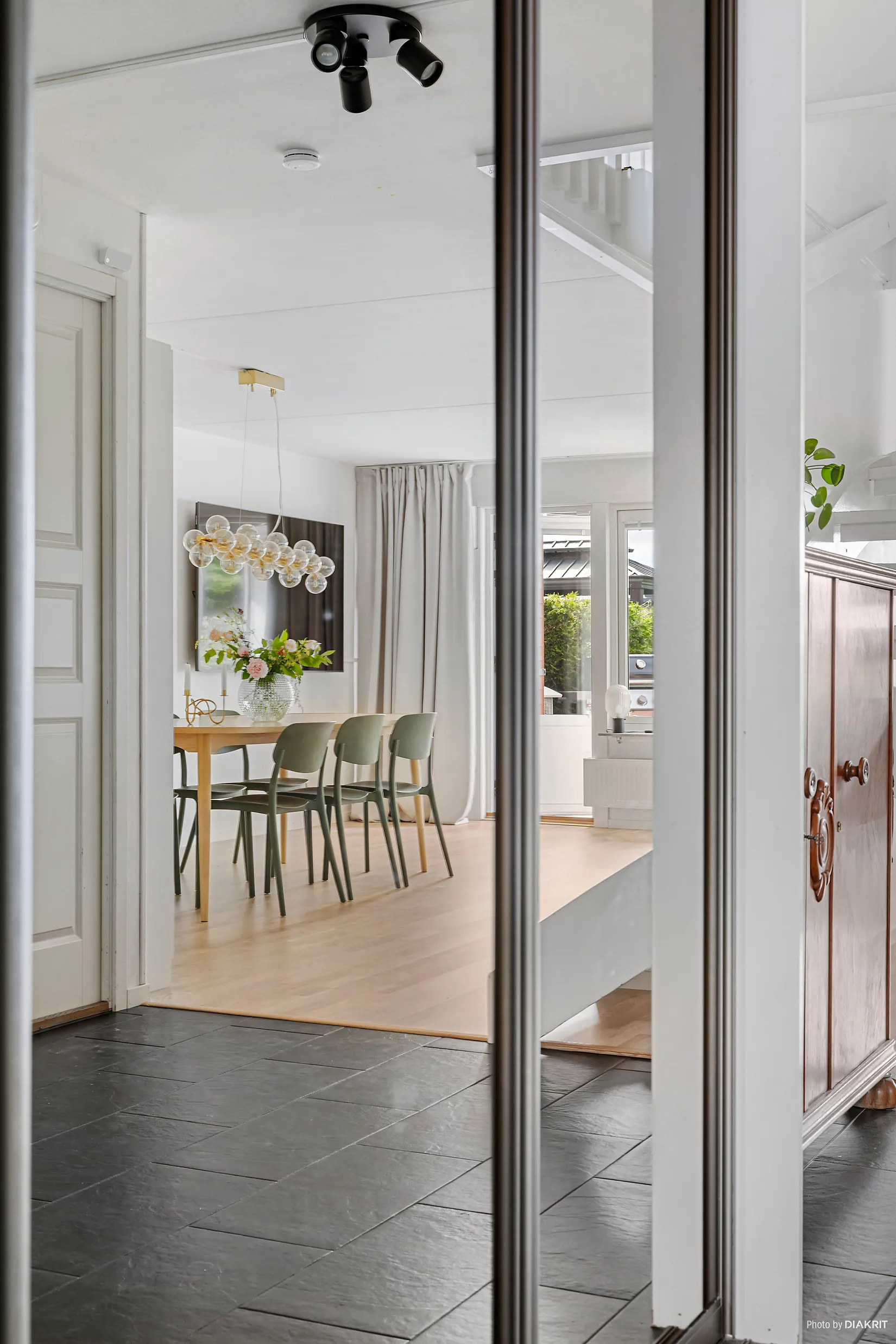 Radhus, Tunavägen 15, Upplands-Bro
